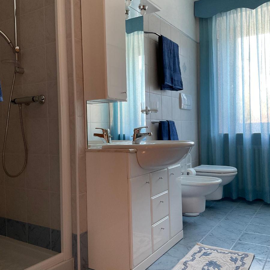 Casa Stefani Apartment คอมเมซซาดูรา ภายนอก รูปภาพ