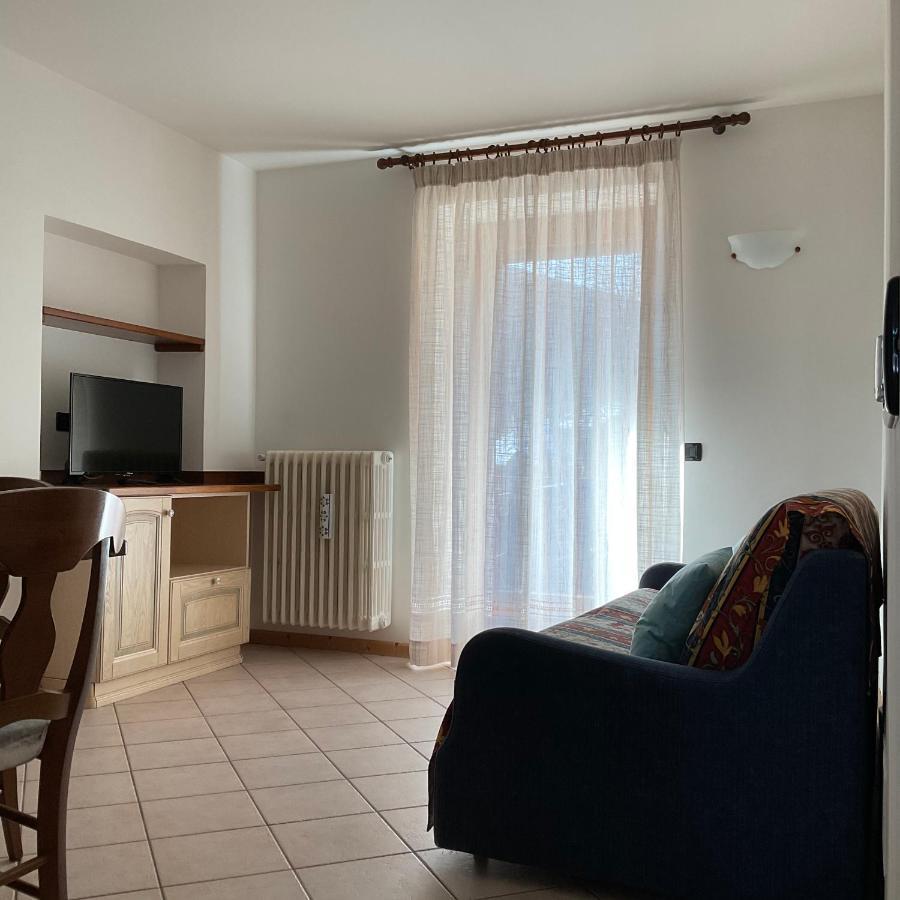 Casa Stefani Apartment คอมเมซซาดูรา ภายนอก รูปภาพ