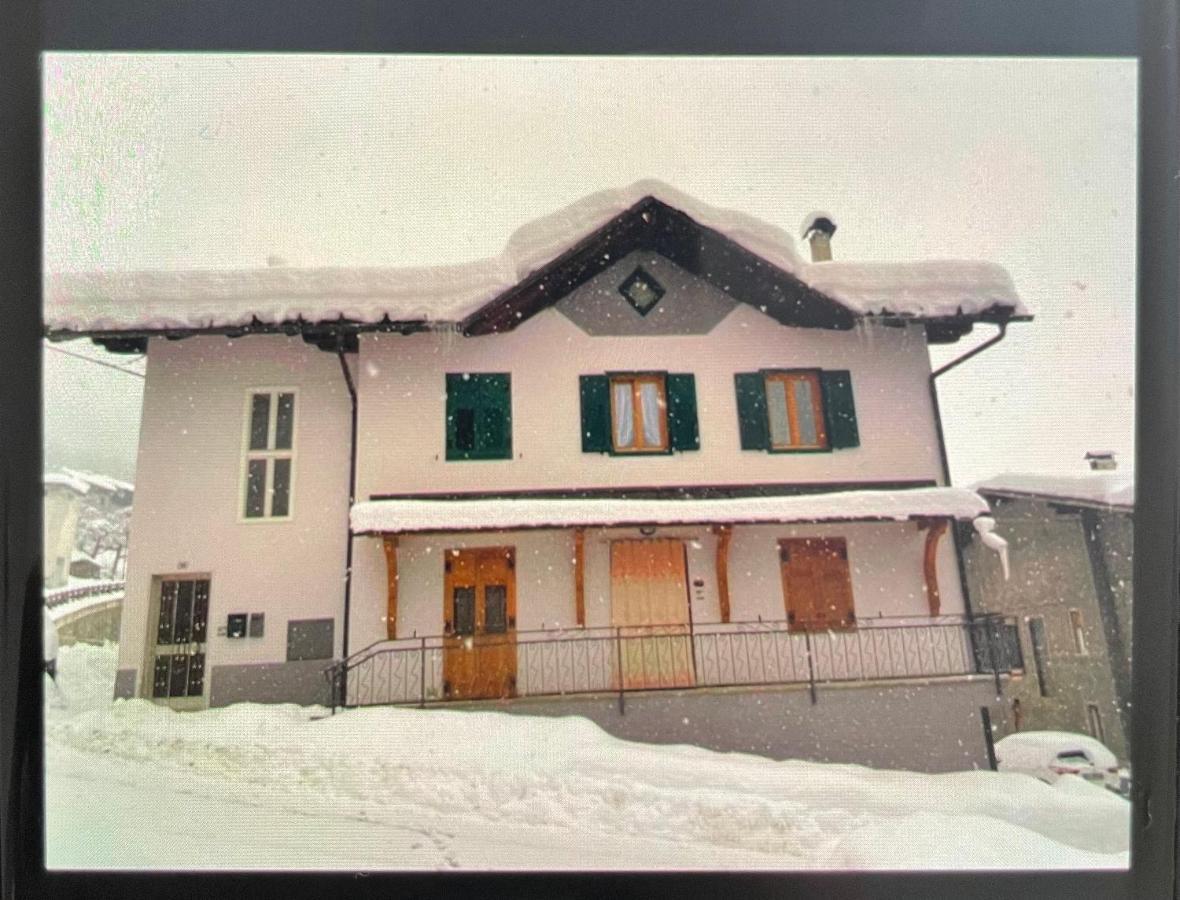 Casa Stefani Apartment คอมเมซซาดูรา ภายนอก รูปภาพ